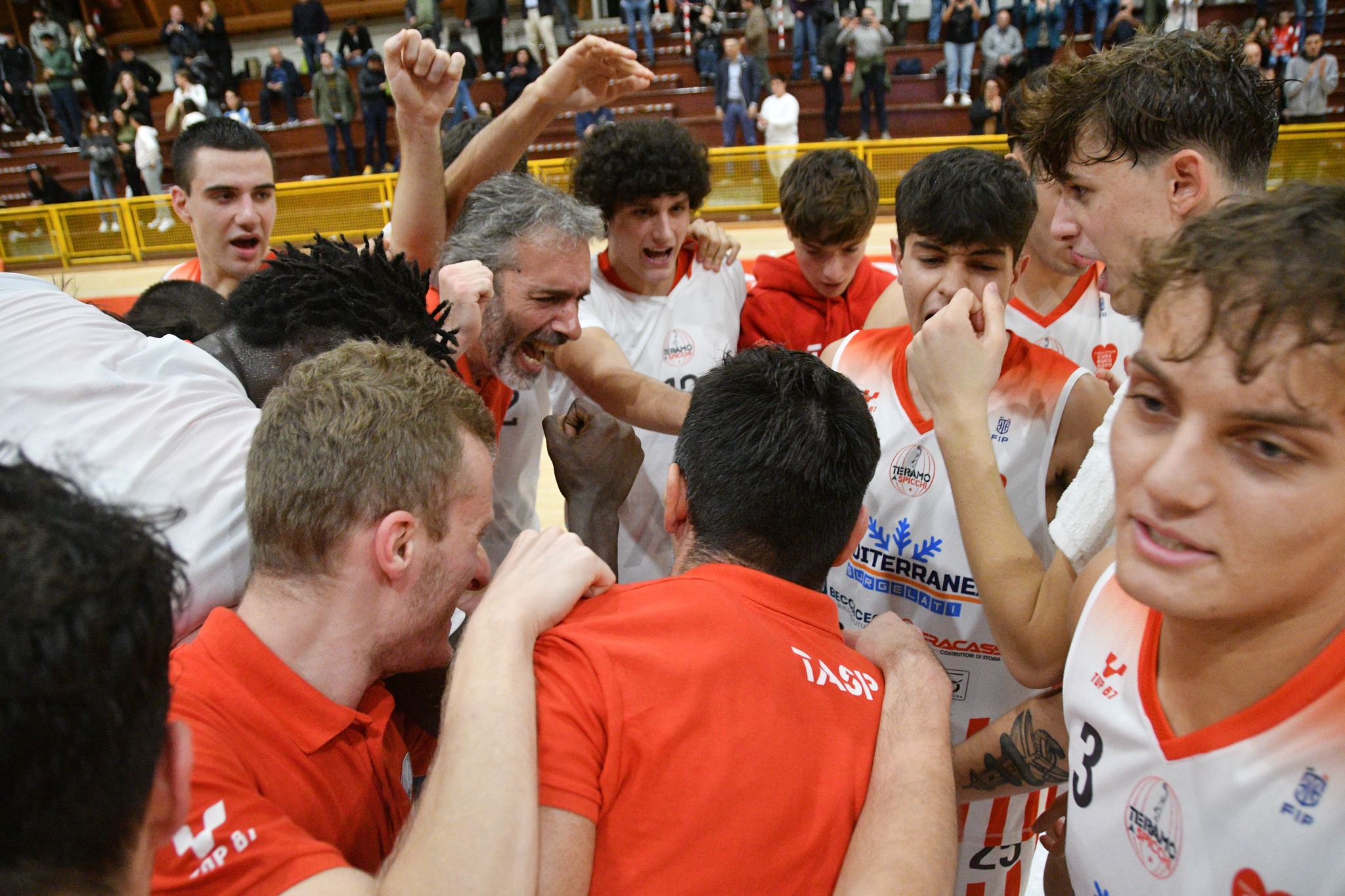Teramo vs Porto Recanati 79-77 (dTS), una Strepitosa TaSp Torna a Vincere!
