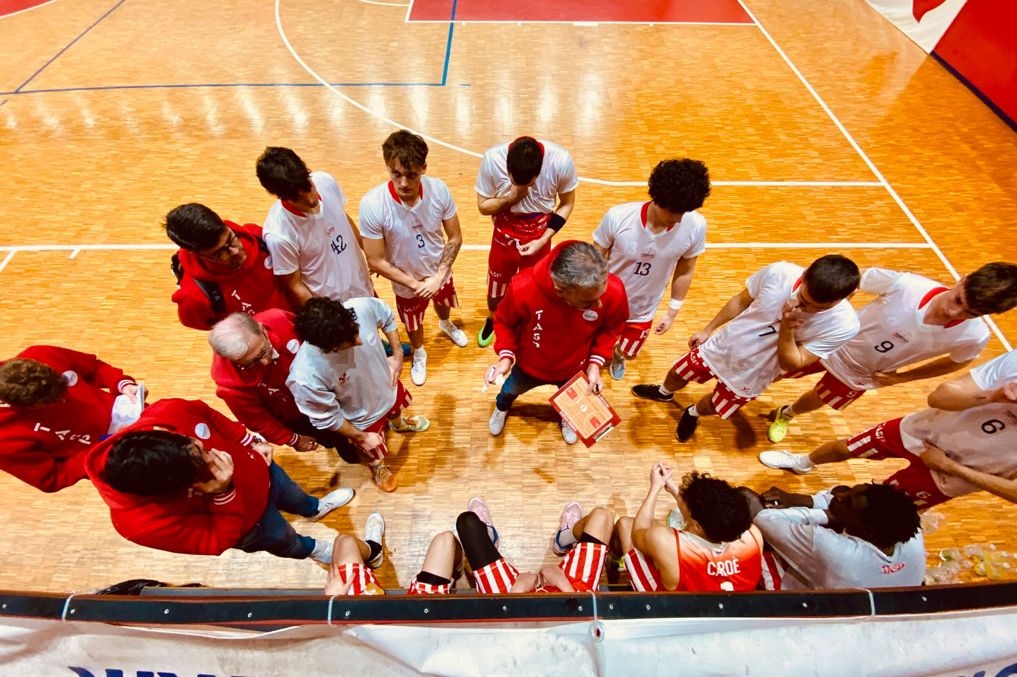 Val di Ceppo vs Teramo 99-65, Débâcle Biancorossa da Dimenticare in Fretta